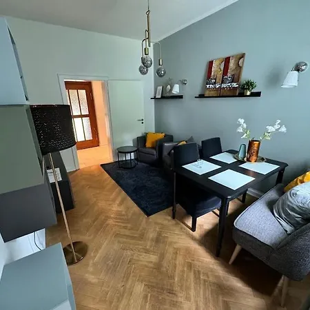 1-4 Pers Direkt In Der - Stilvoll Wuppertal